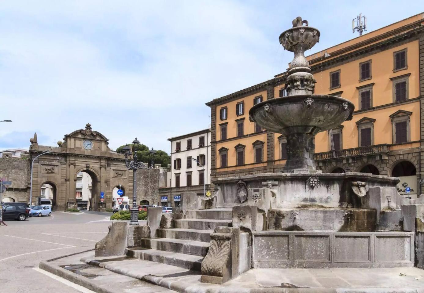 appartamento centro storico con cucina, servizio streming, vicino a tutte le attrazioni del posto Viterbo Esterno foto
